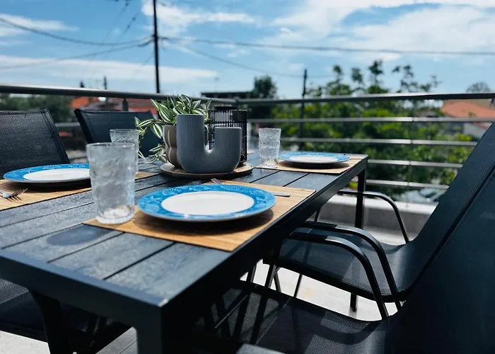 Modern Garden Apartments, Delta Hospitality